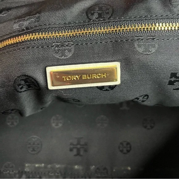 👜 😍ToryBurch black and white Leather satchel